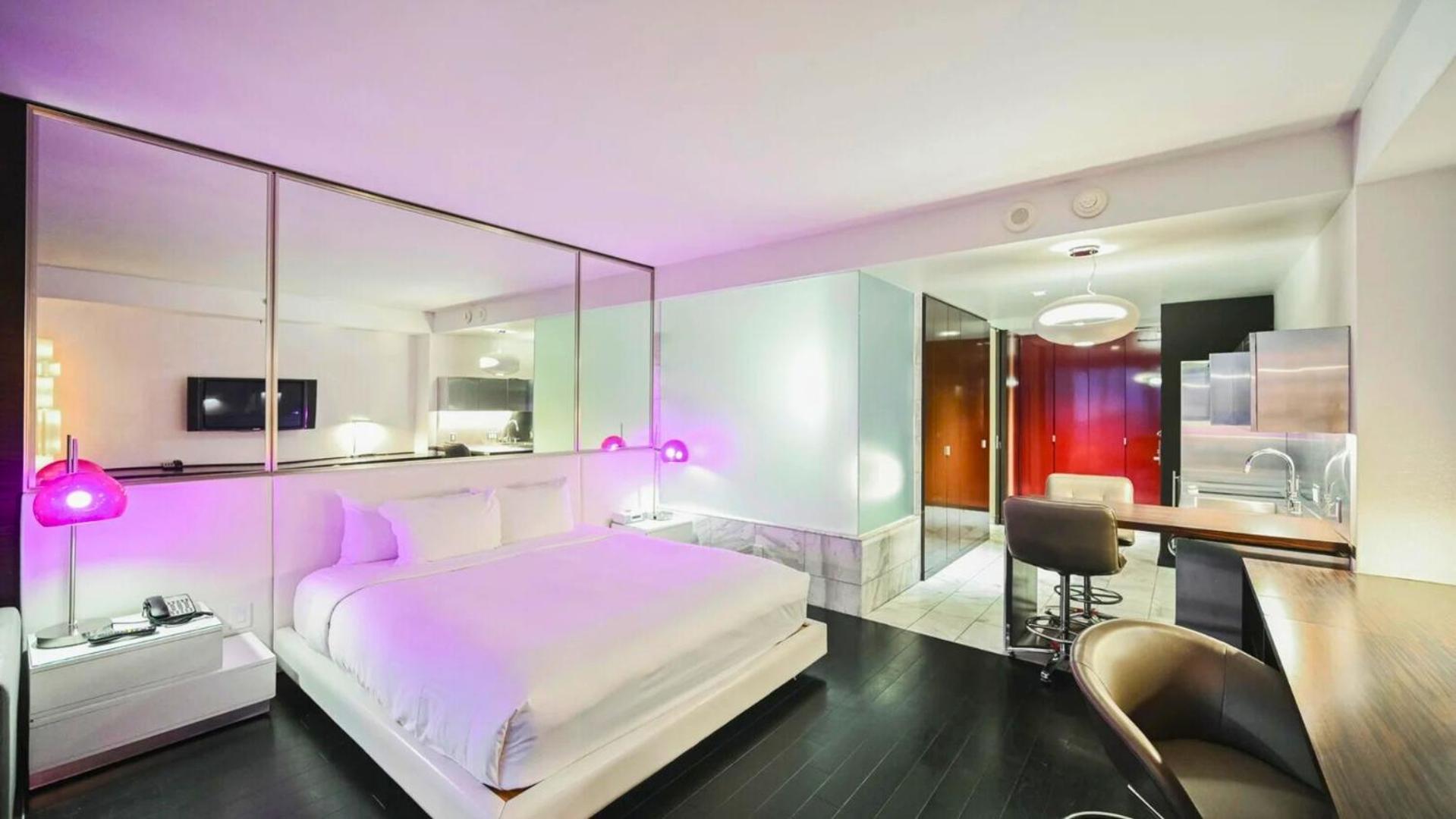 Vista Balcony Collection - Stripsuite Palms Place Hotel, Resort & Casino 4*
