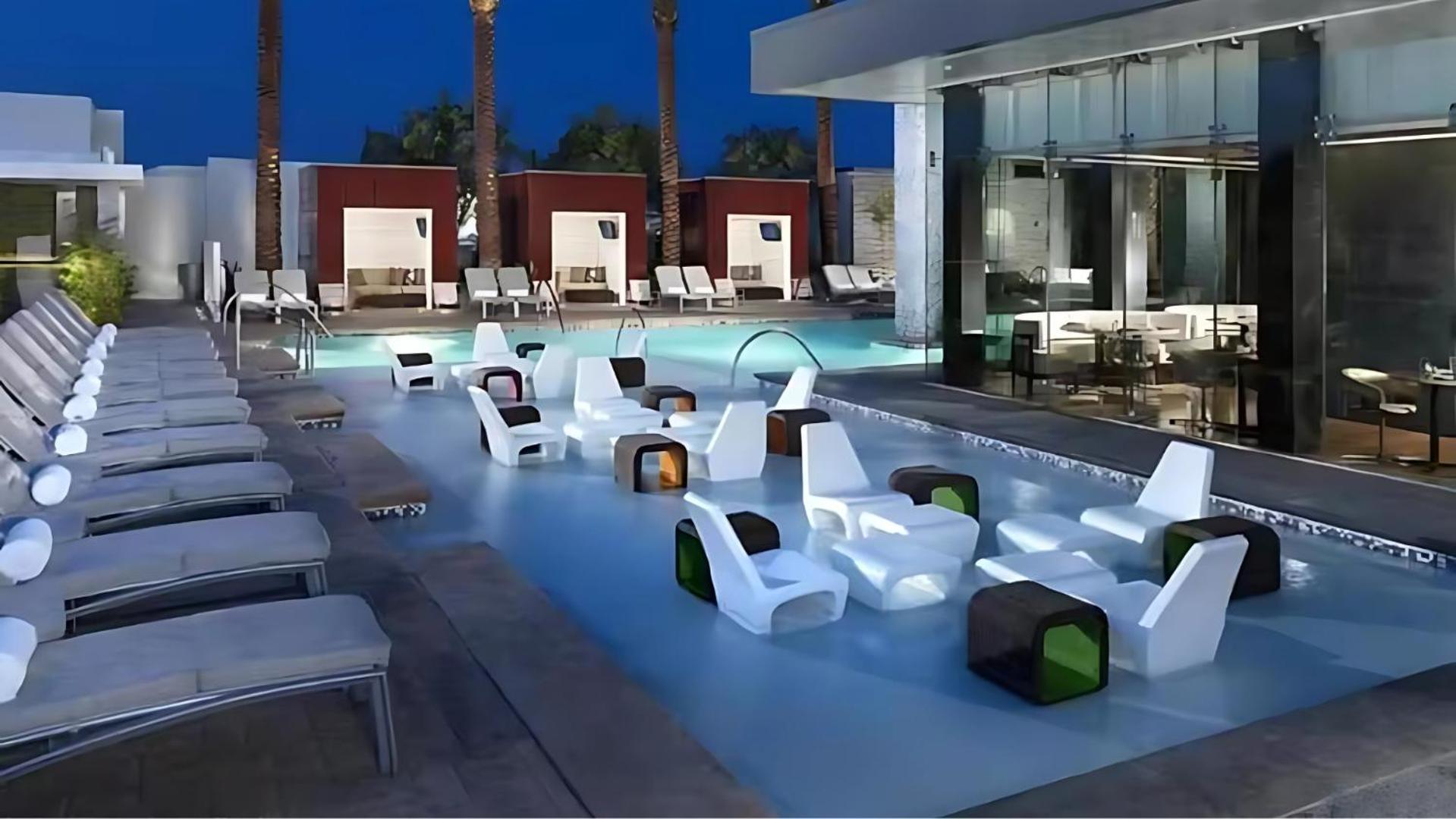 Vista Balcony Collection - Stripsuite Palms Place Hotel, Resort & Casino Hotel Las Vegas